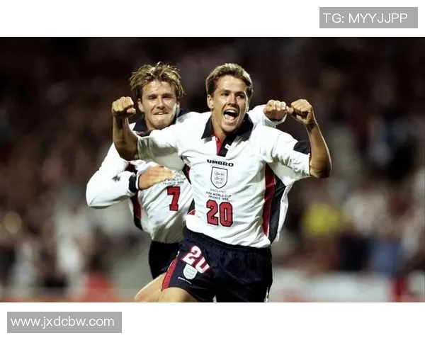 单身足球明星们的个人生活与职业成就全揭秘