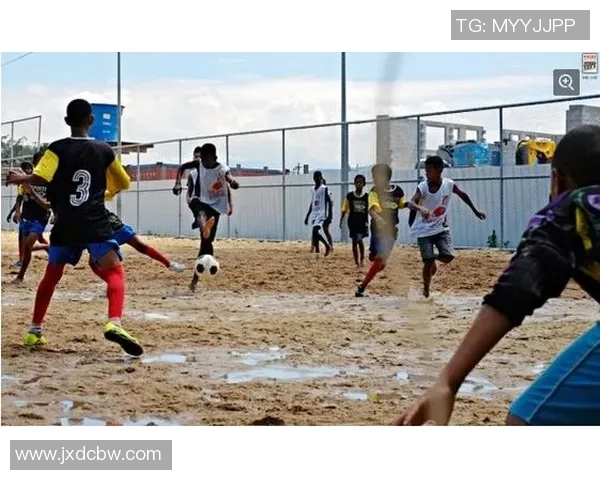 贫民窟少年逆袭成足球明星的励志故事：从贫困到荣耀的奋斗之路