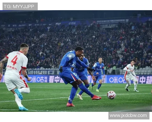 足球明星庆祝进球的独特方式与背后寓意解析